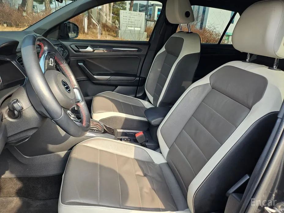 Фото 10 - Volkswagen T-Roc