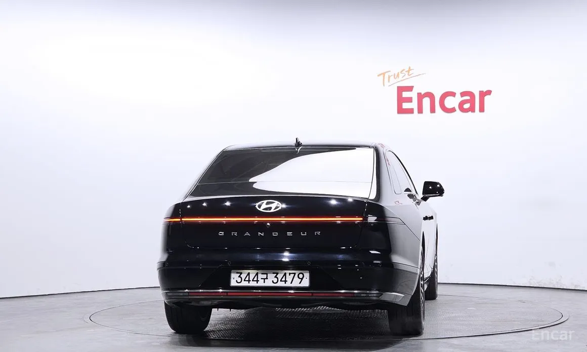 Фото 4 - Hyundai Grandeur