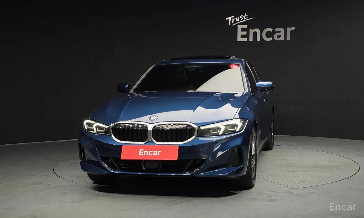 Photo 3 - BMW 3 Series