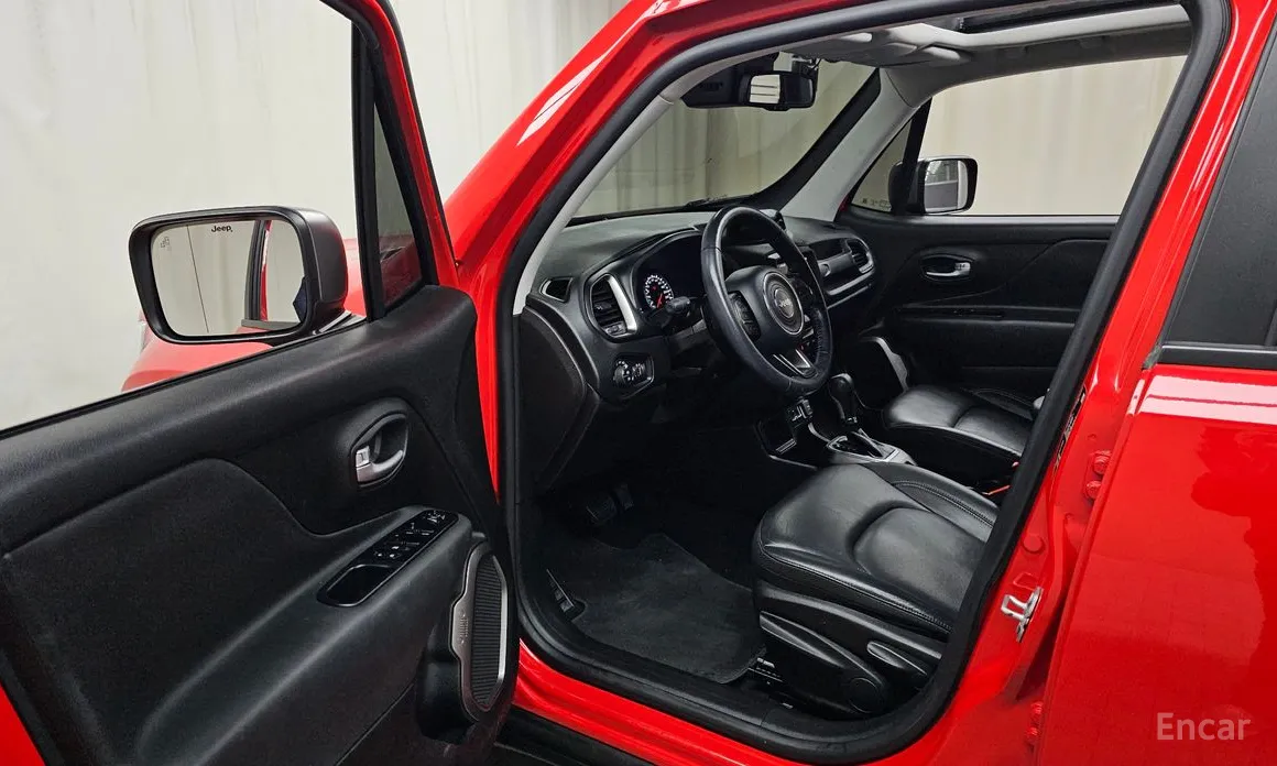 Фото 10 - Jeep Renegade