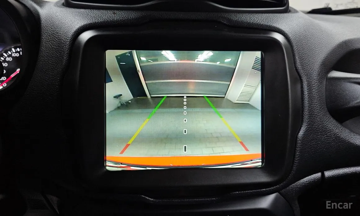 Фото 15 - Jeep Renegade