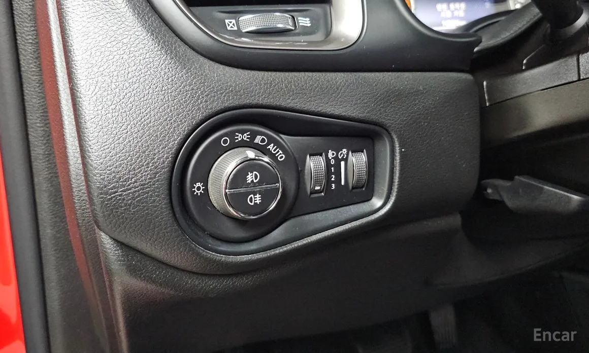 Фото 18 - Jeep Renegade