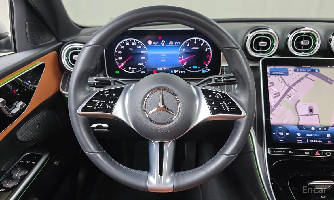 Фото 15 - Mercedes-Benz C-Class