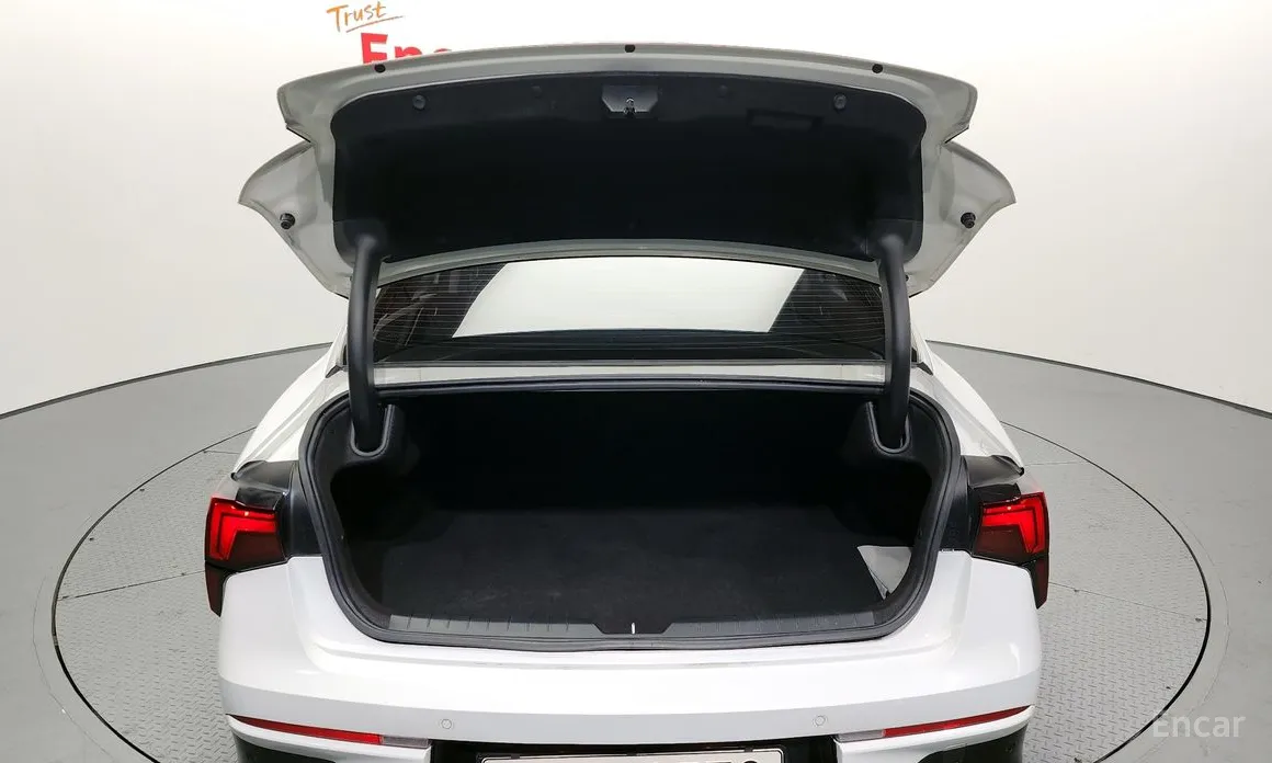 Фото 20 - Kia K5