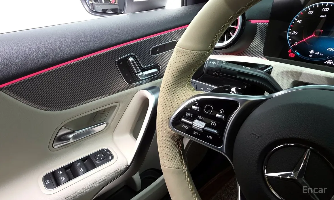 Фото 19 - Mercedes-Benz A-Class