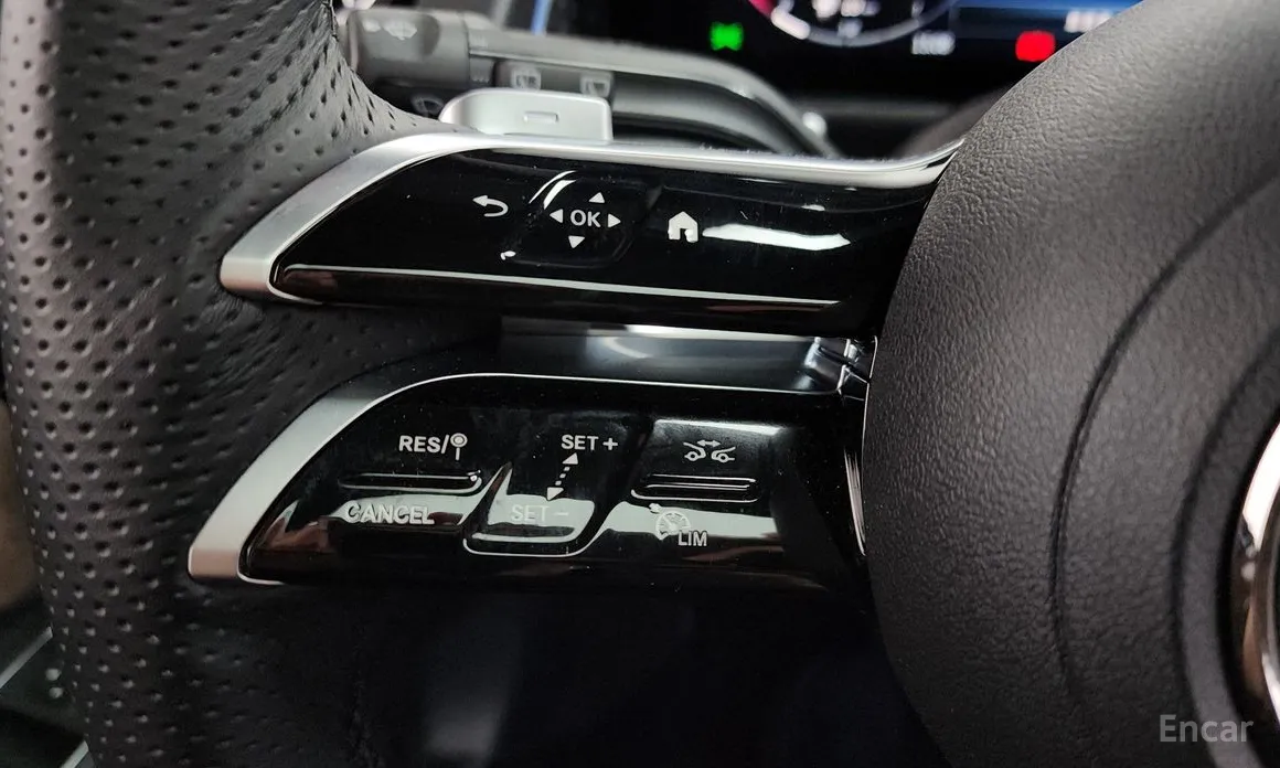 Фото 17 - Mercedes-Benz GLB-Class