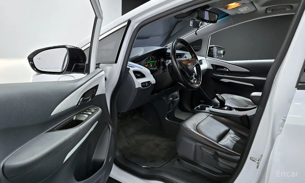 Фото 11 - Chevrolet Bolt EV