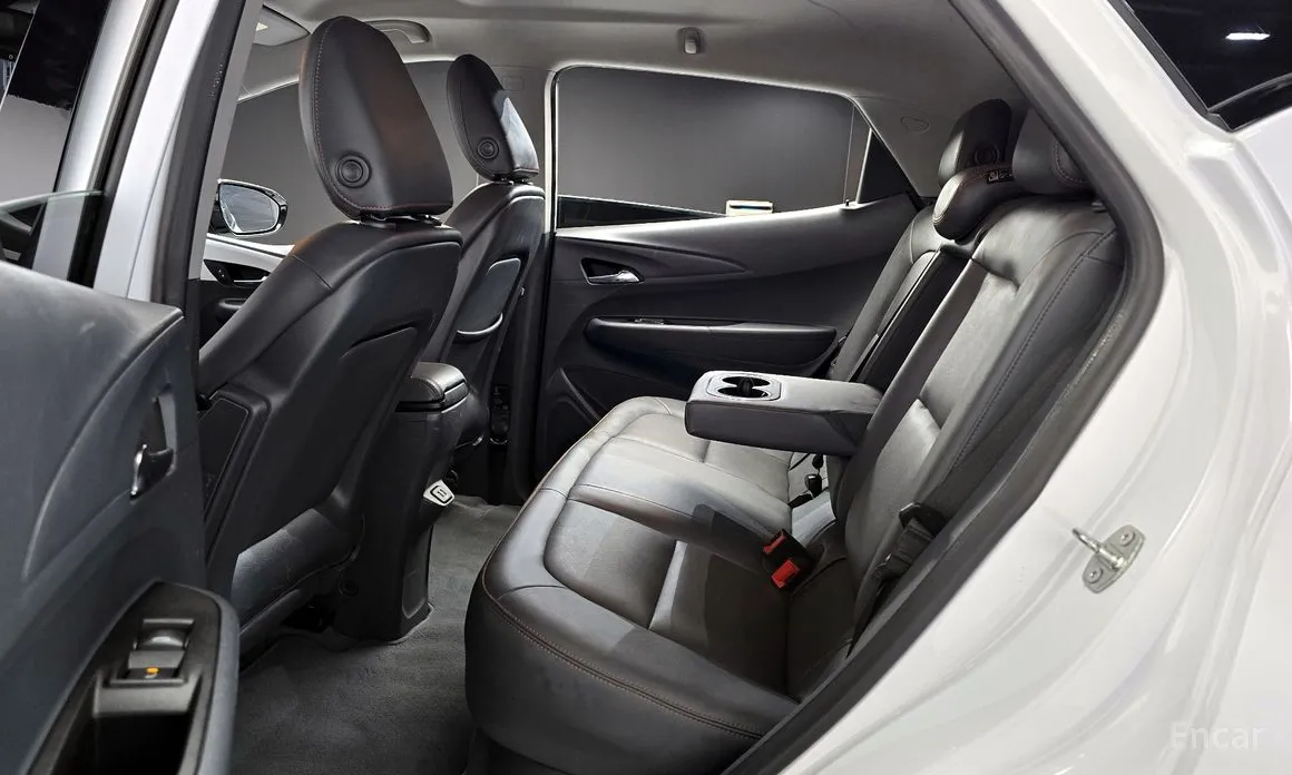 Фото 12 - Chevrolet Bolt EV