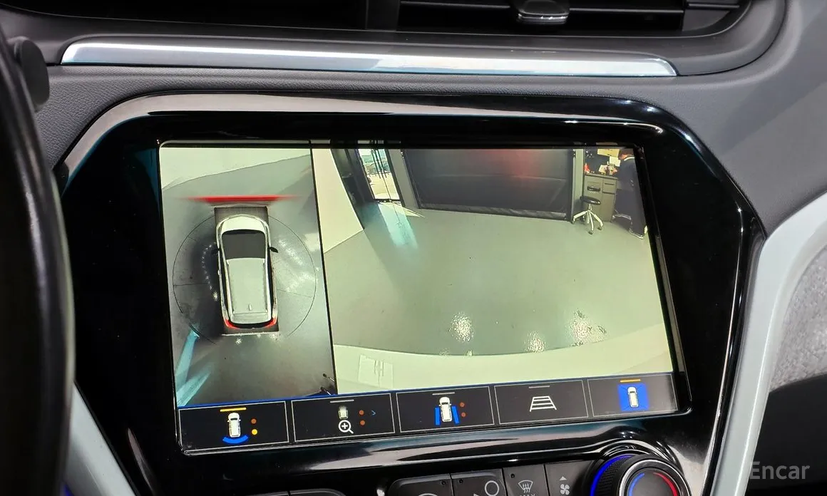 Фото 15 - Chevrolet Bolt EV