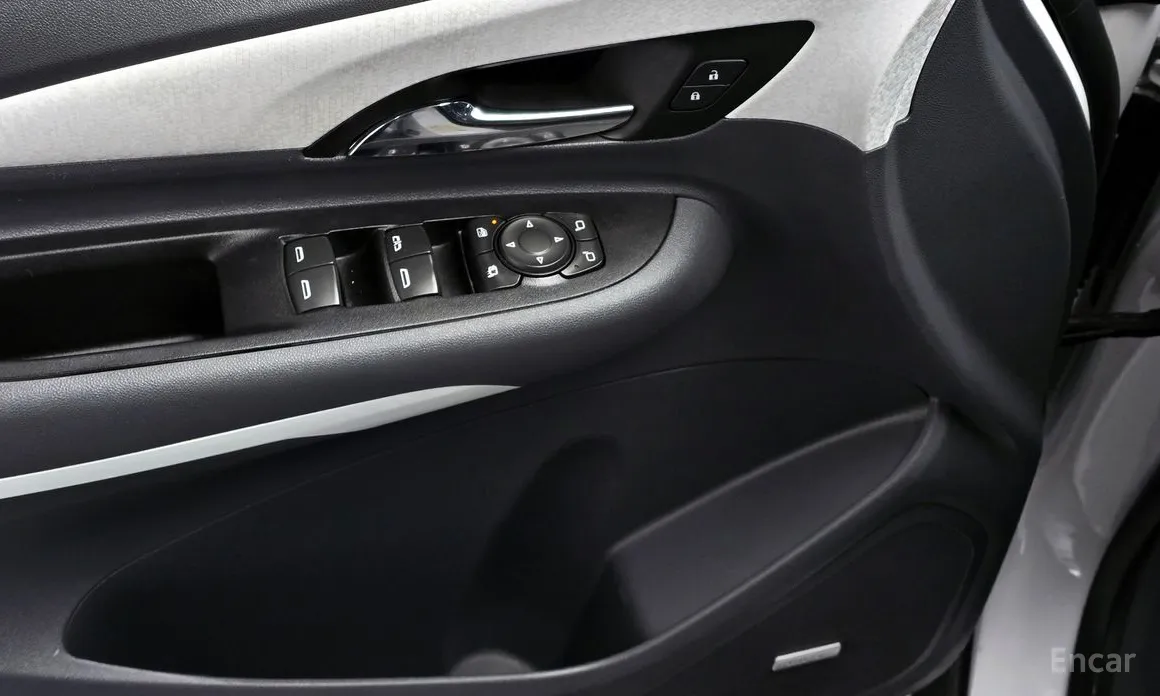 Фото 17 - Chevrolet Bolt EV