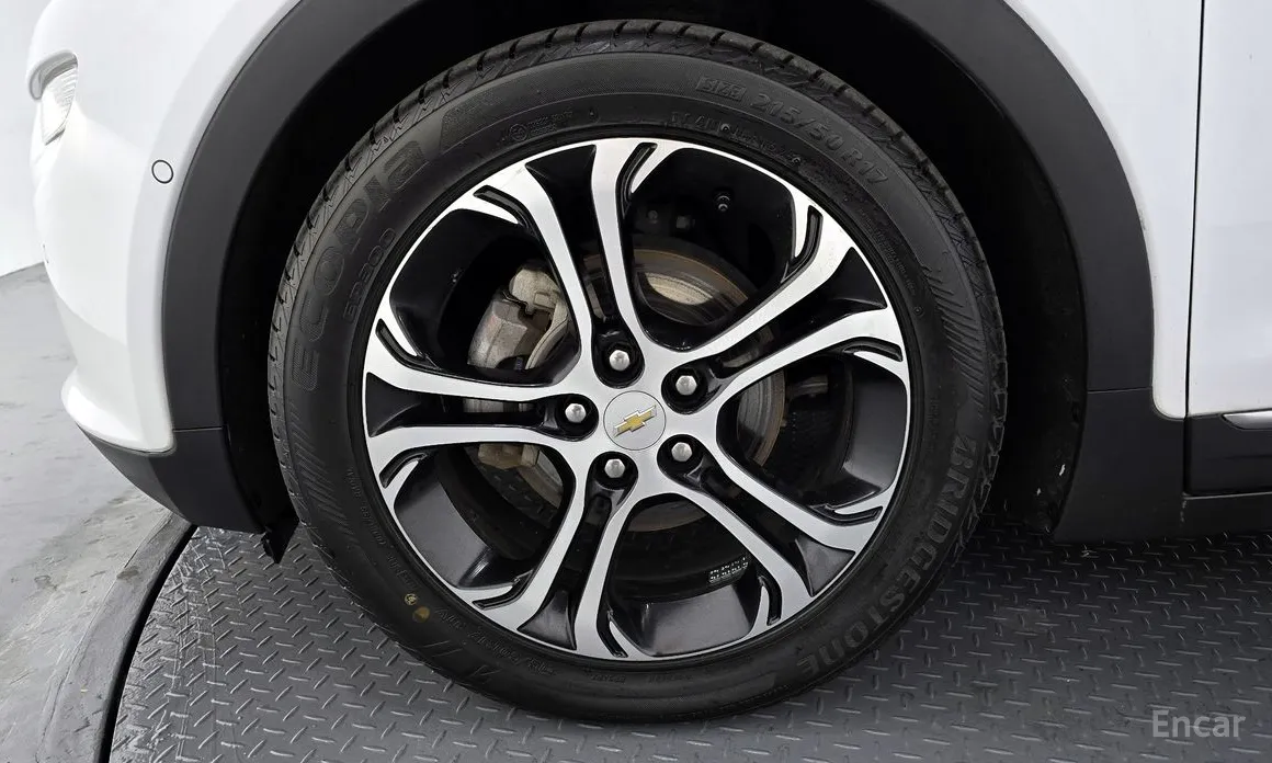 Фото 5 - Chevrolet Bolt EV