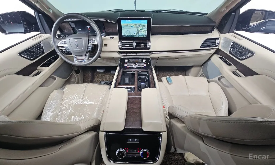 Фото 7 - Lincoln Navigator