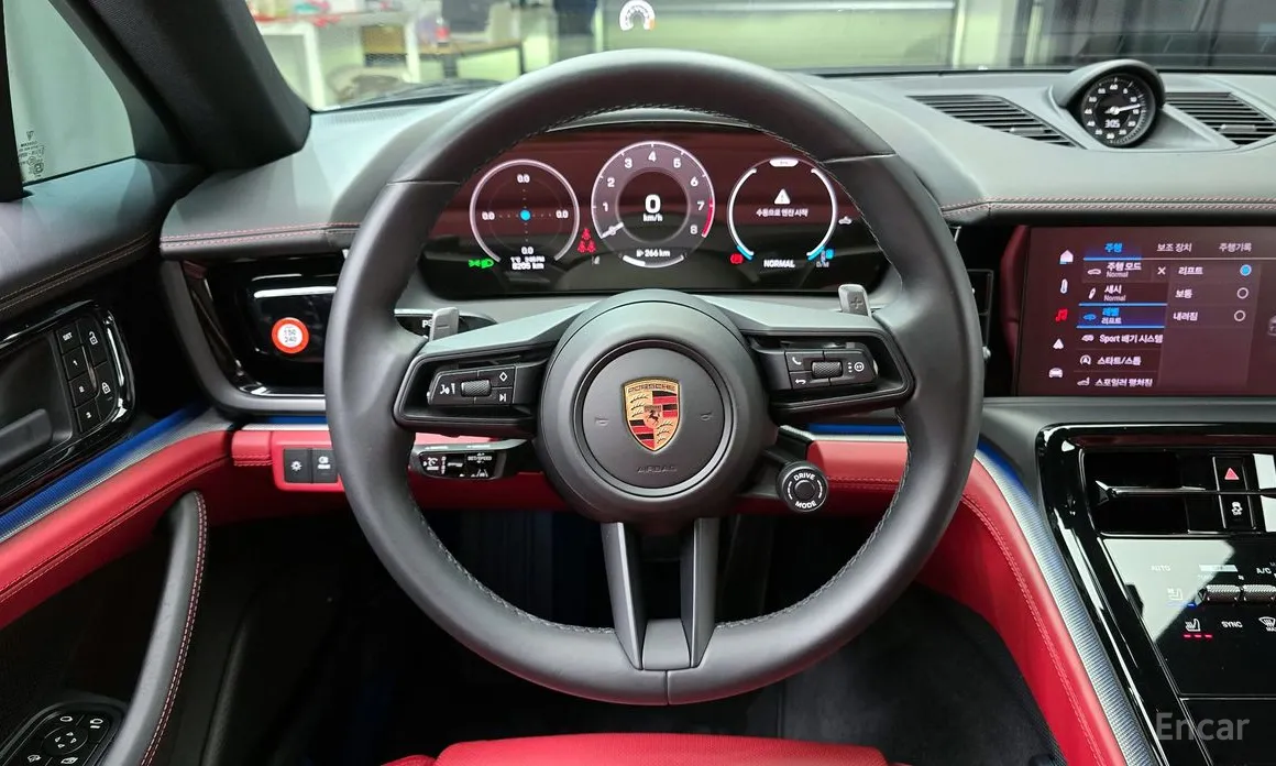 Фото 13 - Porsche Panamera