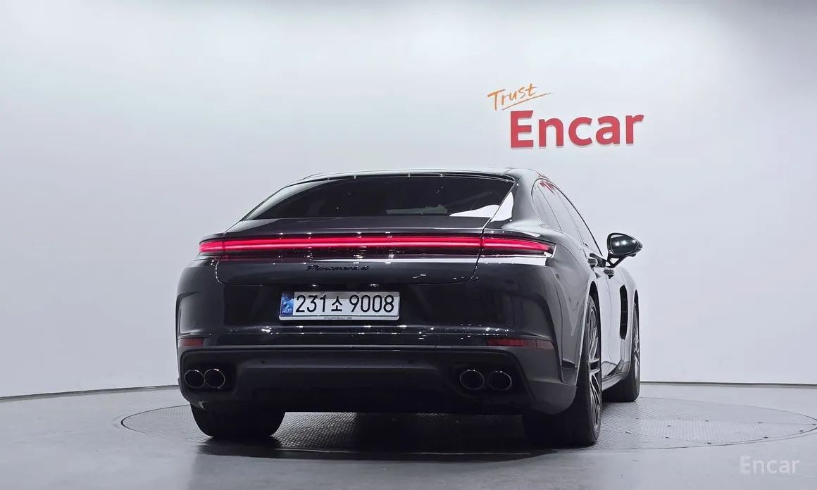 Фото 4 - Porsche Panamera