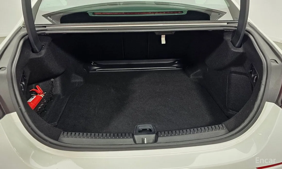 Фото 15 - Mercedes-Benz S-Class