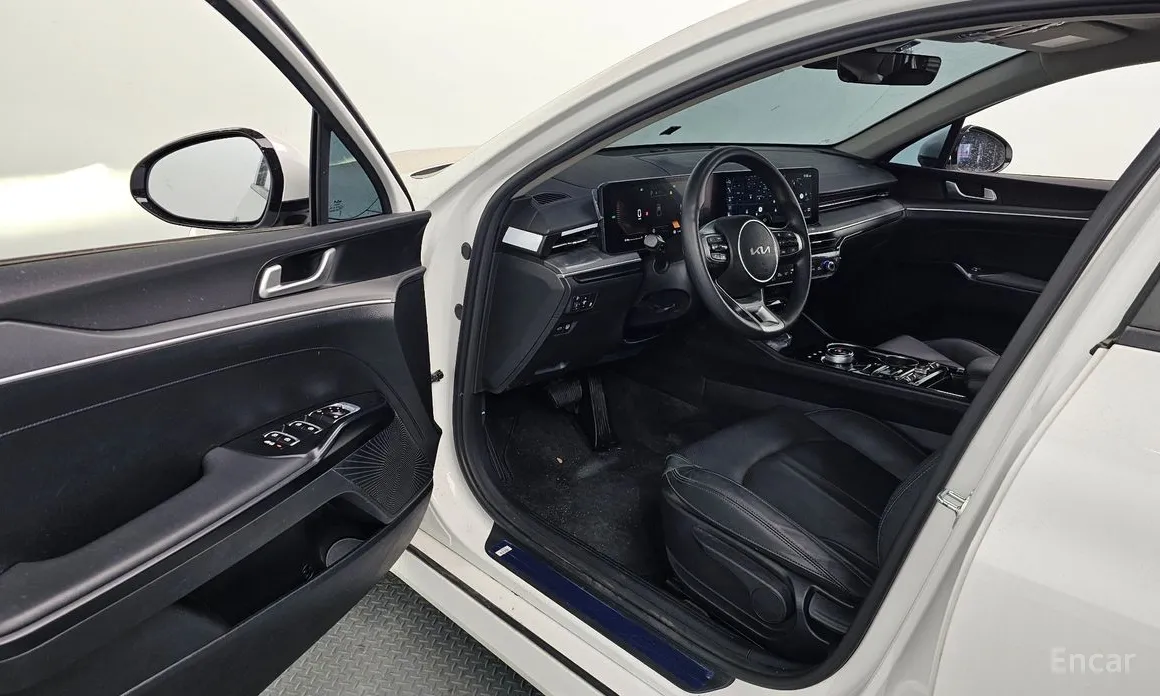 Фото 12 - Kia K5