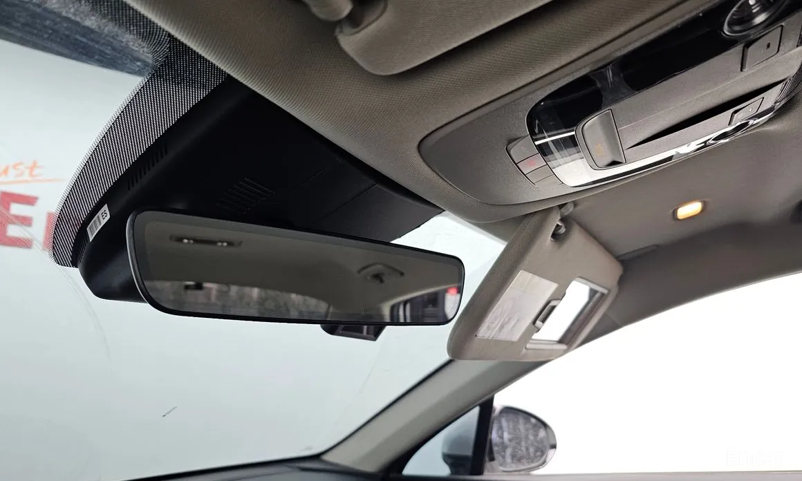 Фото 18 - Kia K5