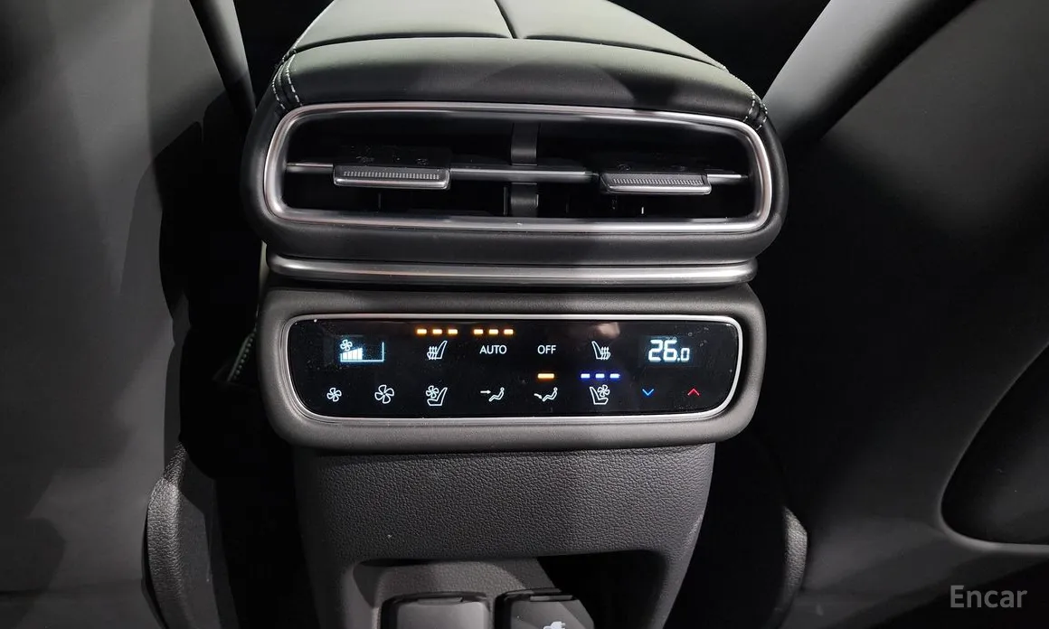 Фото 18 - Genesis GV80