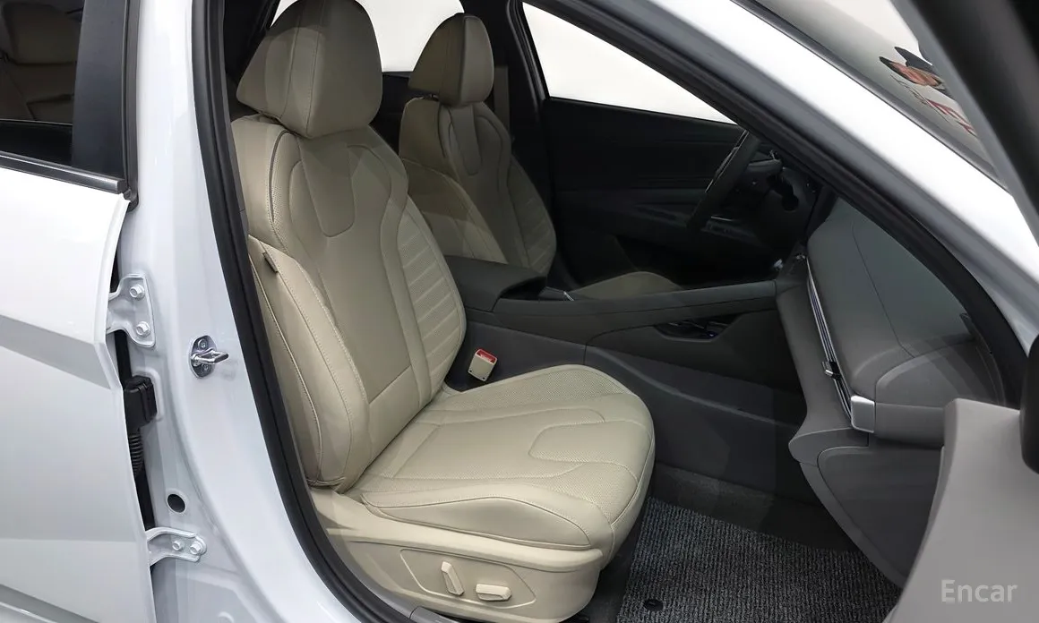 Фото 10 - Hyundai Avante