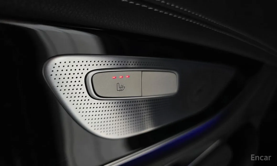 Фото 17 - Mercedes-Benz AMG GT