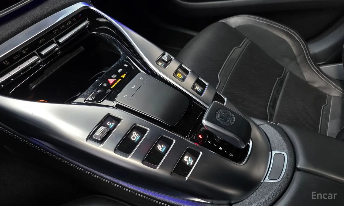 Фото 9 - Mercedes-Benz AMG GT