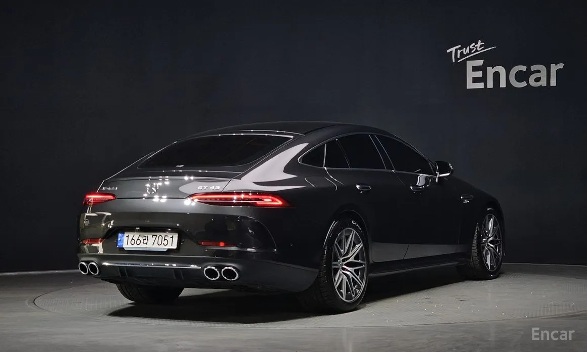 Фото 2 - Mercedes-Benz AMG GT