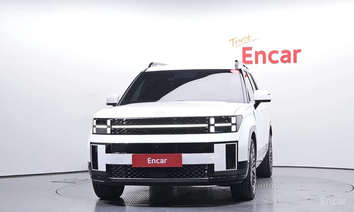 Фото 3 - Hyundai Santa Fe