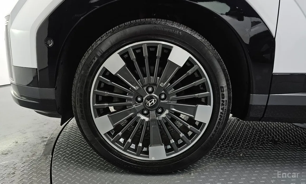 Фото 5 - Hyundai Santa Fe