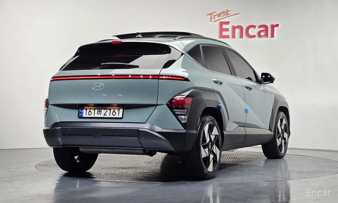 Фото 2 - Hyundai Kona