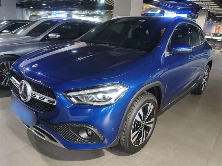 Фото 2 - Mercedes-Benz GLA-Class