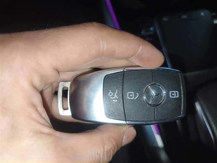 Фото 9 - Mercedes-Benz GLA-Class