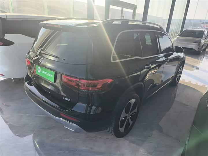 Фото 7 - Mercedes-Benz GLB-Class