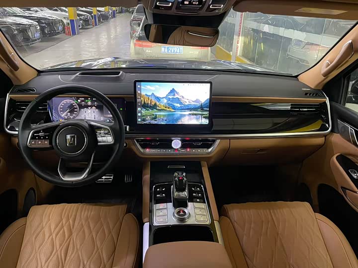 Фото 5 - Tank 500 Hybrid