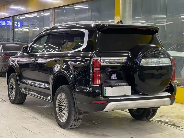 Фото 7 - Tank 500 Hybrid