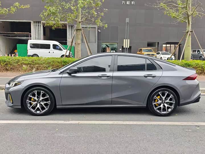 Фото 3 - GAC Trumpchi Empow R