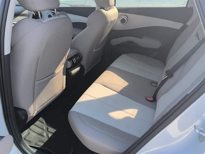 Фото 5 - BYD Yuan Plus