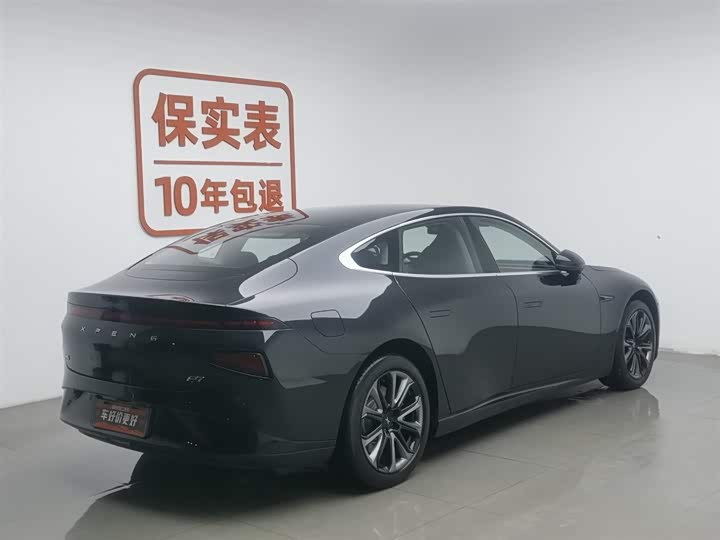 Фото 2 - XPeng P7