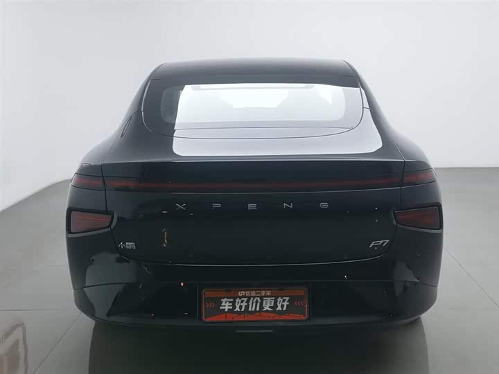 Фото 4 - XPeng P7