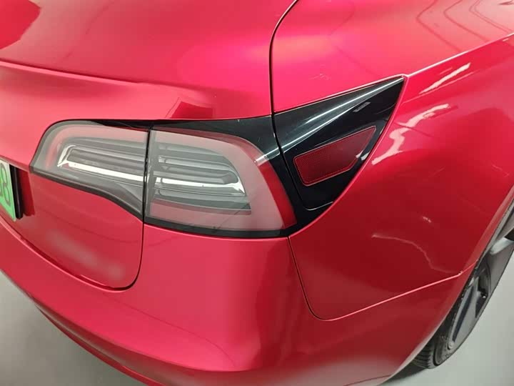 Фото 8 - Tesla Model 3