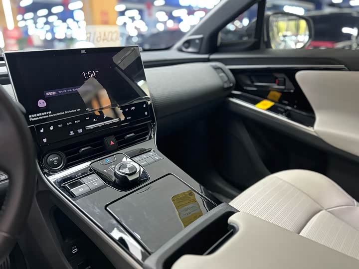 Фото 8 - Toyota bZ4X Platinum