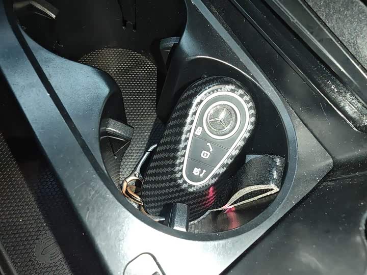 Фото 9 - Mercedes-Benz C-Class