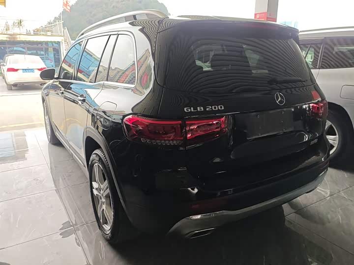 Фото 5 - Mercedes-Benz GLB-Class