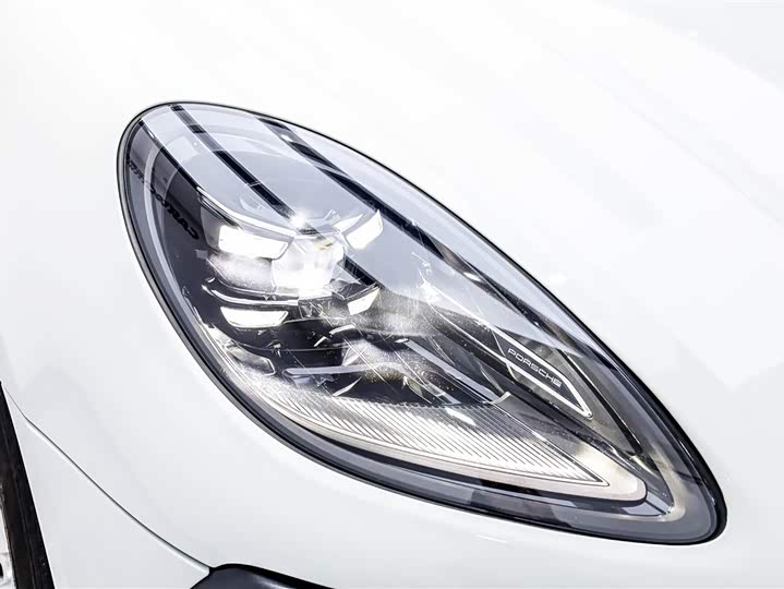 Фото 8 - Porsche Macan