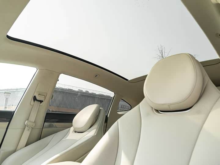 Фото 9 - Luxeed R7