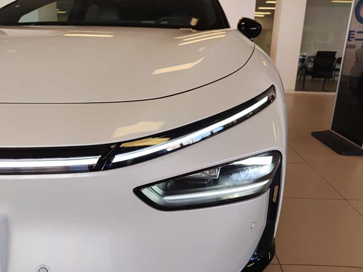 Фото 6 - XPeng F57