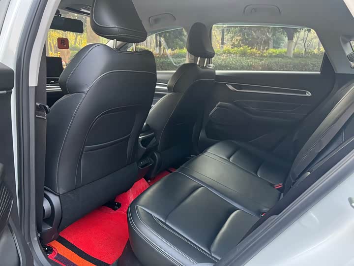 Фото 6 - Geely Emgrand