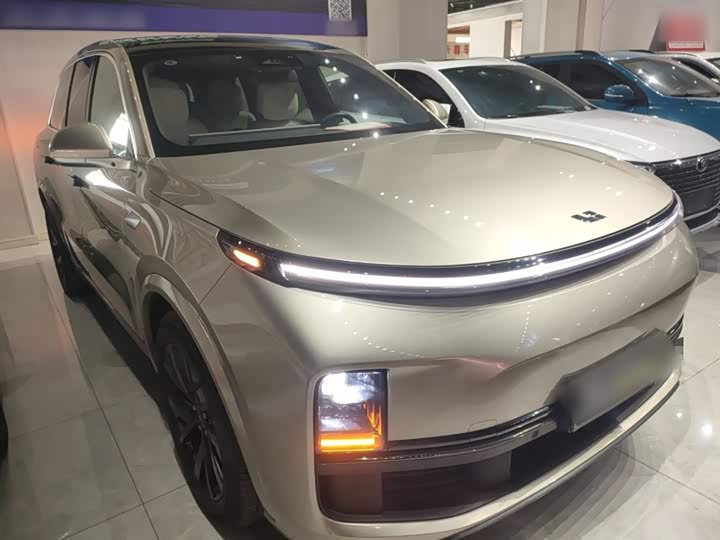 Фото 4 - LiXiang L8