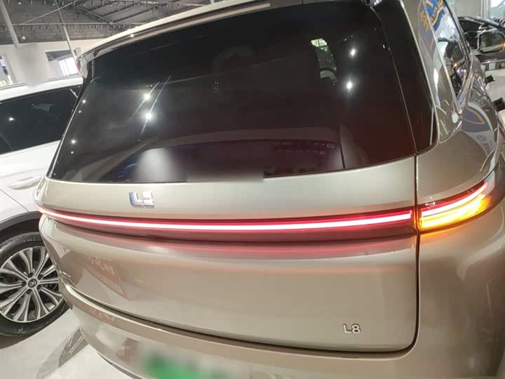 Фото 6 - LiXiang L8