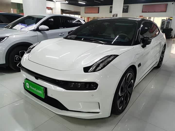 Фото 1 - Zeekr 001