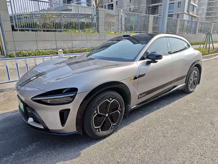 Фото 1 - Xiaomi YU7